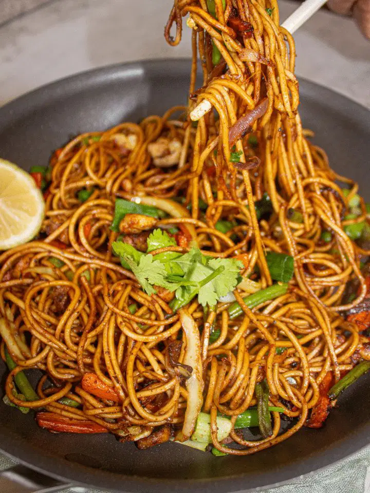 NEPALESE STYLE STIR FRIED NOODLE